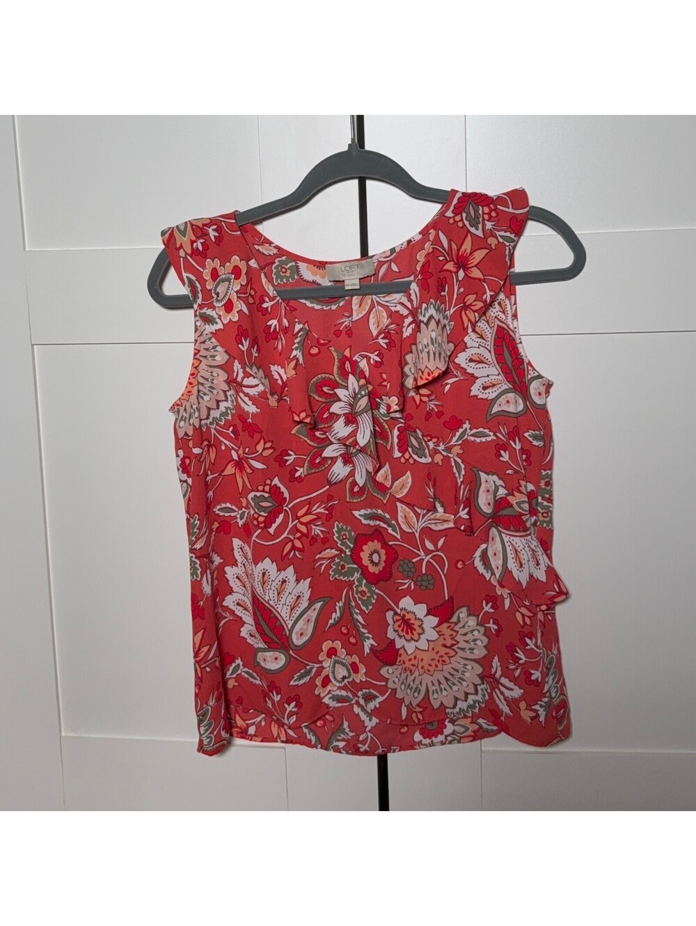 Loft Petites Coral Floral Sleeveless Ruffle Blouse Top, XSP